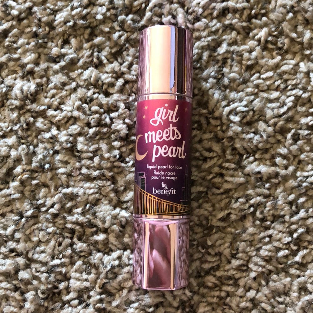 Benefit Girl Meets Pearl liquid pearl for face